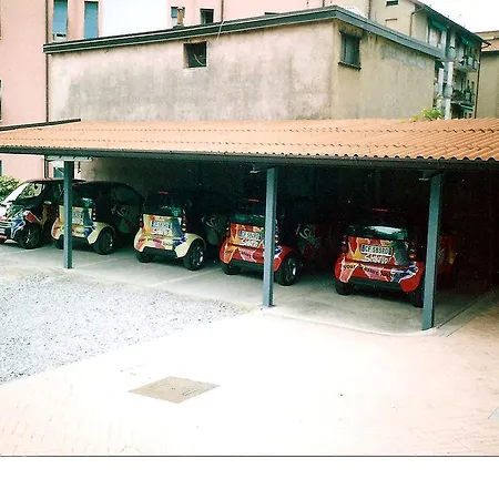 Szálloda Milano 2*