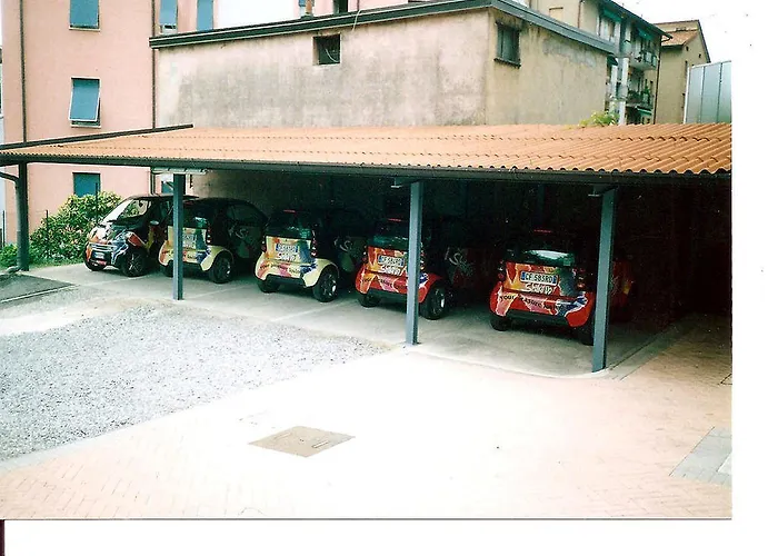 מלון Milano 2*